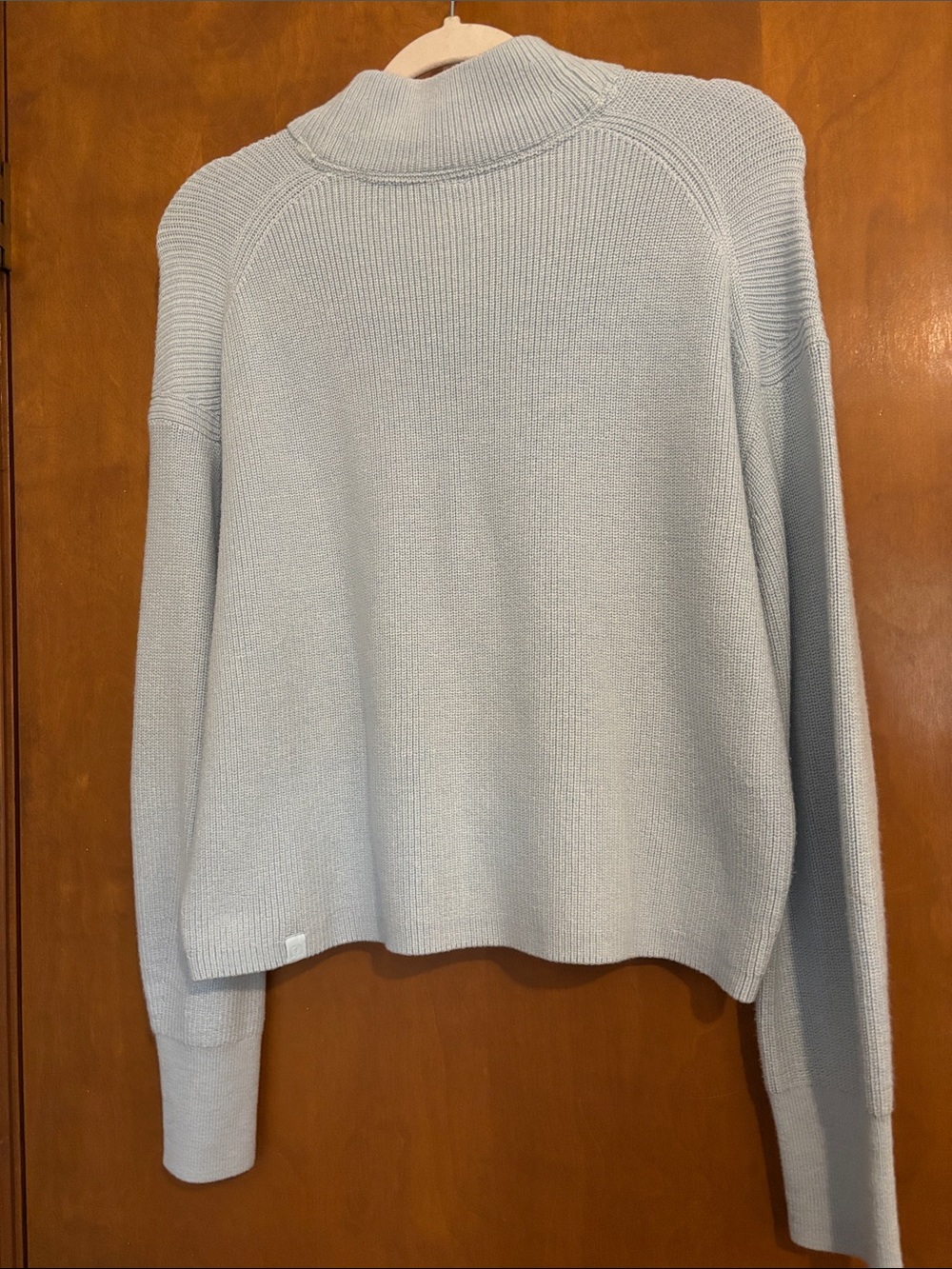 lululemon athletica women’s Pale Blue Ribbed Crewneck Sweater - Picture 4 of 5
